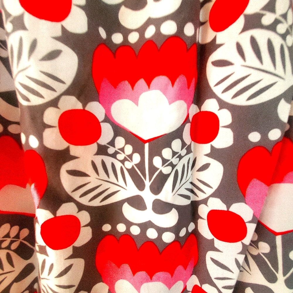 Hanna Andersson Floral Sleeveless Dress with Pink Accents - Picture 4 of 4